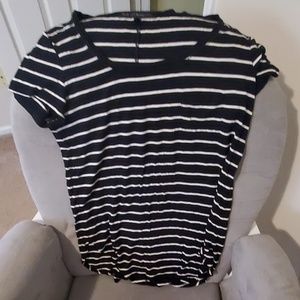 White House Black Market T shirt
